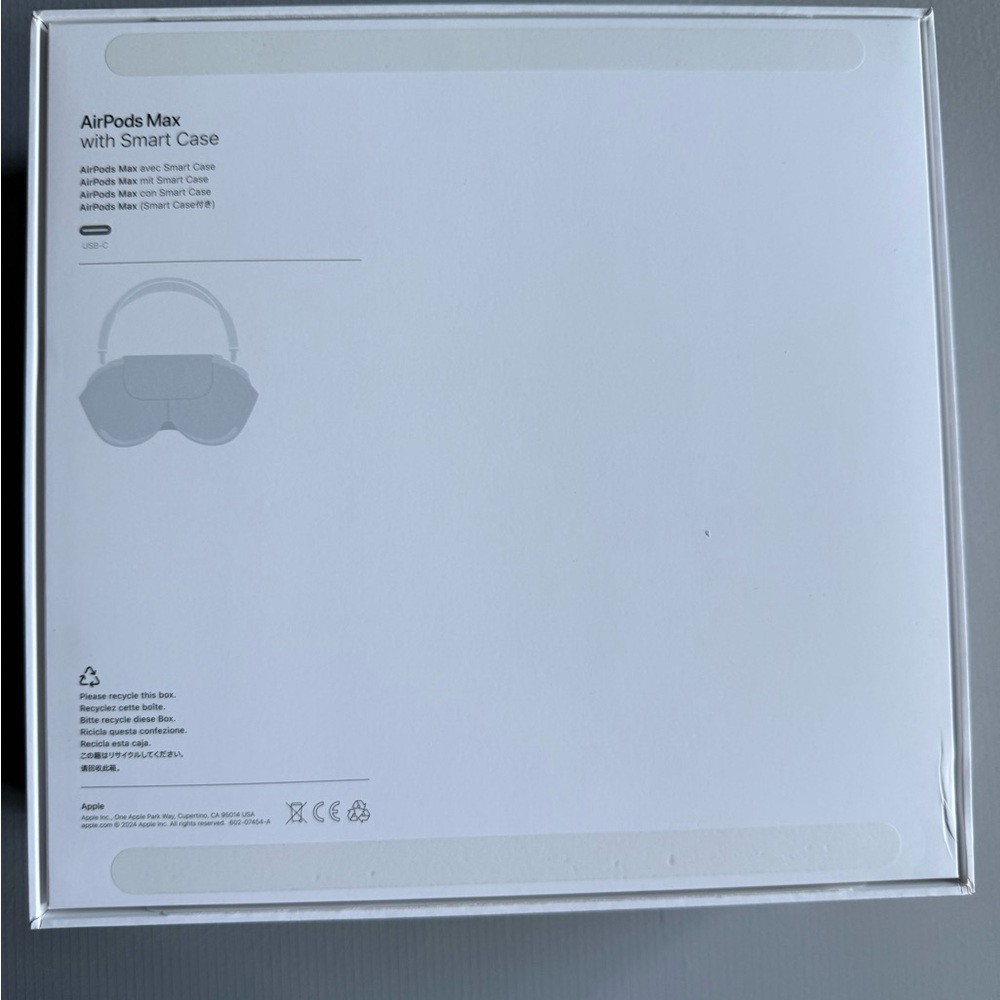 Apple AirPods Max in Purple - Picture 2 of 8
